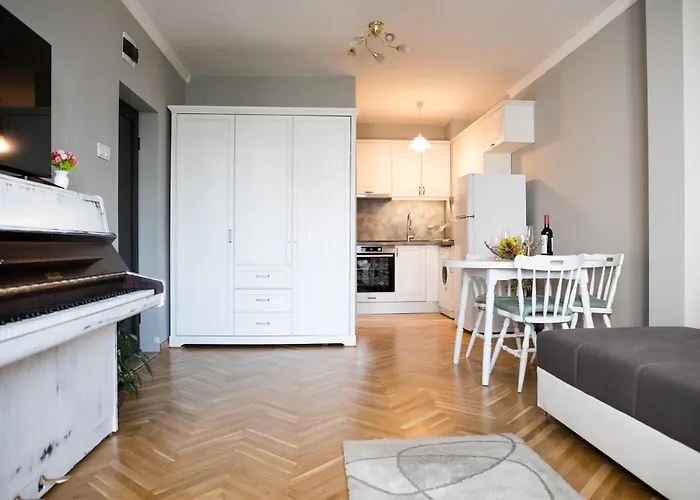 Seaside Garden * Βάρνα