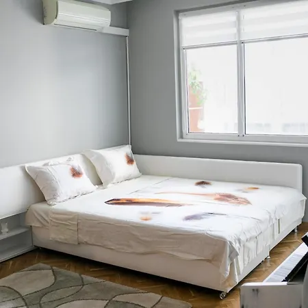 Seaside Garden Apartment Warna