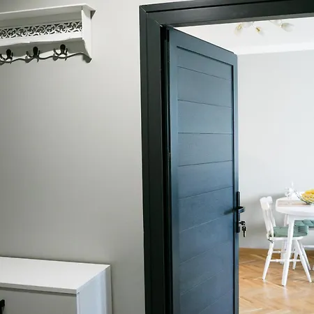 Seaside Garden Warna