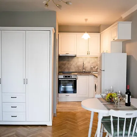 Apartment Seaside Garden Warna